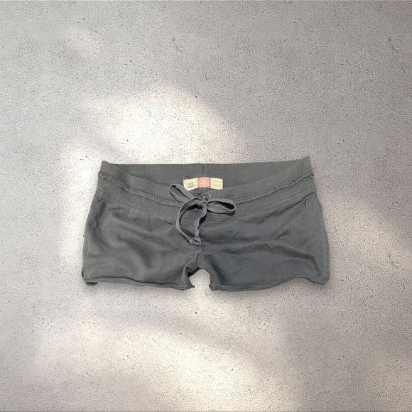 !! SOLD DO NOT BUY !! Old Navy Dark Grey Shorts - Picture 1 of 4